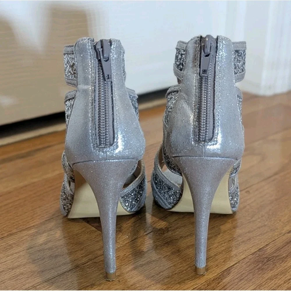 Y2K Glam Steve Madden Immence Silver Glitter Caged Stiletto Heels 7